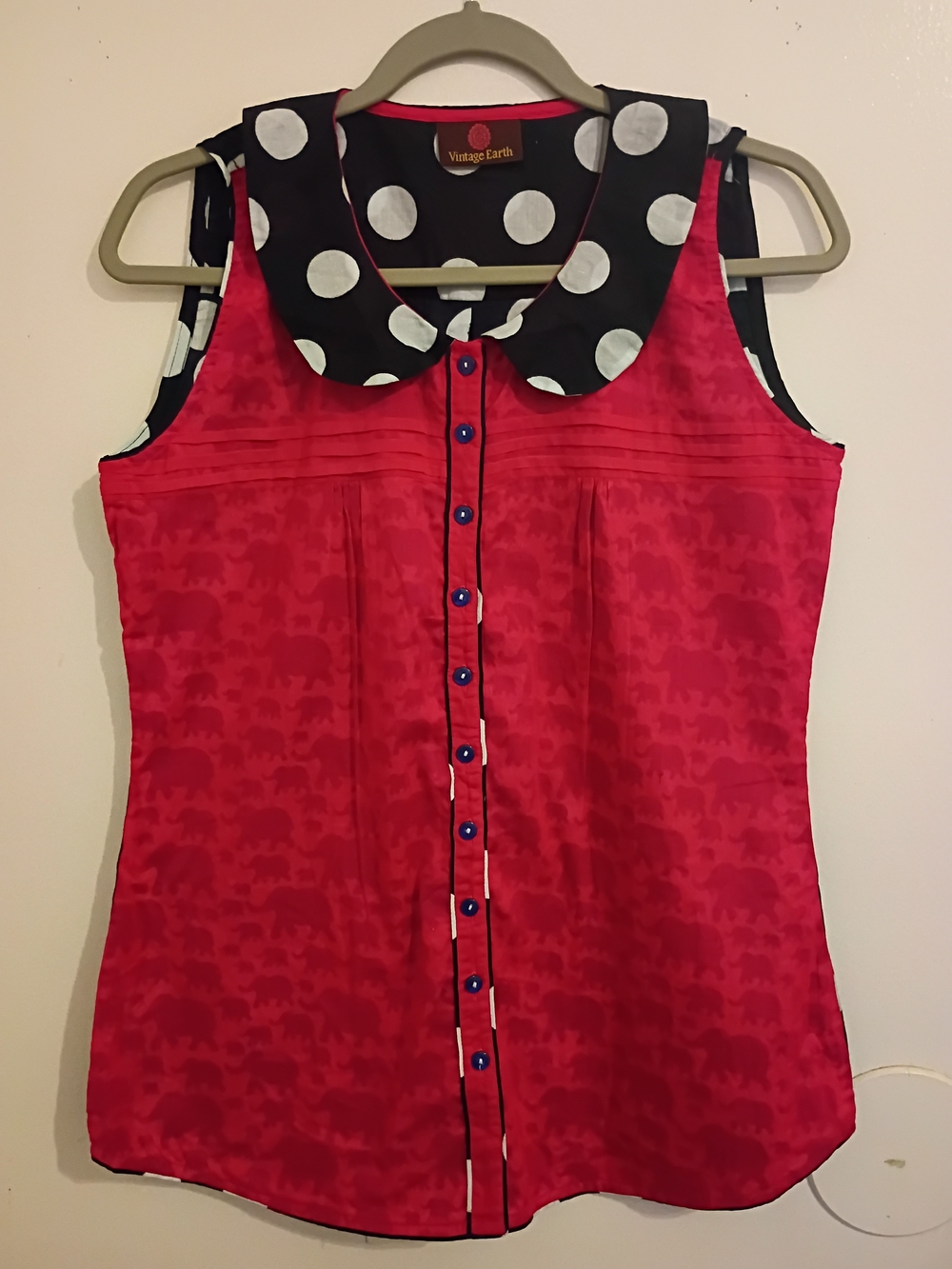 Women’s Pink Sleeveless Button-up Top with‎ Polka Dot Collar And Back Sz L